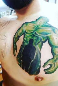 胸部水彩画风格彩色绿巨人纹身图案
