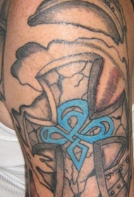 手臂凯尔特风格十字架纹身图案