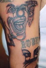 微笑的小丑和女性眼睛纹身图案