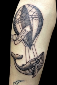 小臂有趣的黑色点刺气球与鲸鱼纹身图案