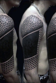 手臂简单的黑色几何部落图腾纹身图案