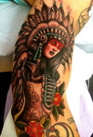 大臂old school印度女人和花朵纹身图案