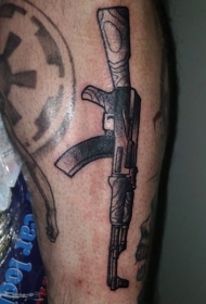小腿插画风格黑色AK步枪纹身图案