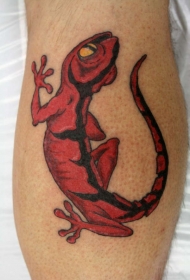红色和黑色蜥蜴纹身图案