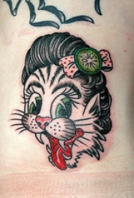漂亮的猫咪女生彩色纹身图案
