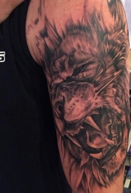 黑灰风格手臂邪恶的老虎纹身图案