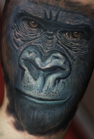 大臂写实黑猩猩头像纹身图案