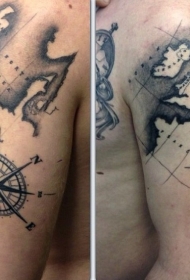 大臂黑色航海地图与指南针纹身图案