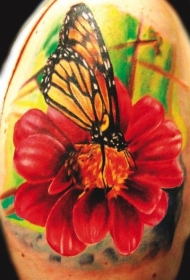 蝴蝶与红色花朵纹身图案