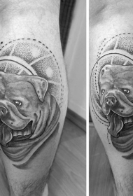 腿部有趣的黑白点刺狗头像纹身图案