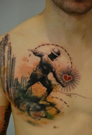 胸部有趣的老兵和心形纹身图案