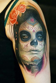 大臂墨西哥传统风格彩色女子肖像纹身图案