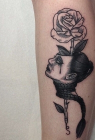 超现实主义风格的黑色女人头和玫瑰花纹身图案