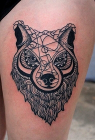 大腿好看的黑白狼与几何装饰纹身图案