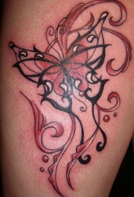 大腿红色的蝴蝶与图腾纹身图案