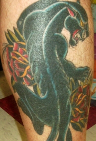 黑豹和玫瑰小腿纹身图案