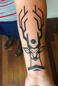 小臂简约黑色鹿头几何风格纹身图案