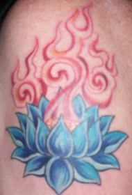神圣的蓝色莲花纹身图案