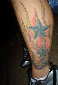 小腿火焰和蓝色星星纹身图案