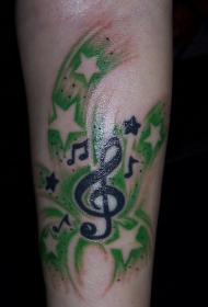 绿色和深蓝星星和音符纹身图案