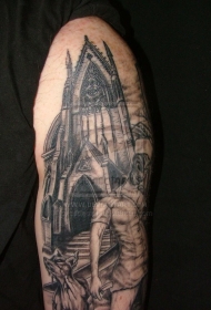 大臂黑色建筑怪物护士纹身图案