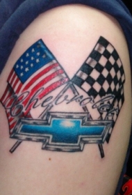 国旗和雪佛兰标志纹身图案