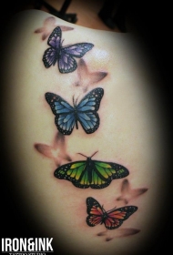写实的多只蝴蝶纹身图案