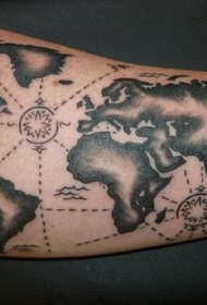 手臂黑色世界地图与有趣的符号纹身图案