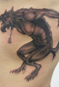 侧肋独特的黑灰幻想咆哮狼人纹身图案