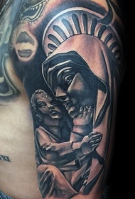 大臂黑灰风格圣母与儿童雕像纹身图案