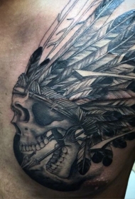 胸部精致的黑色印度骷髅与箭纹身图案