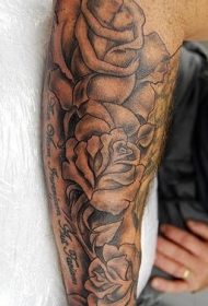 黑灰玫瑰花纹身图案