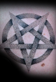 点刺风格黑色星星和圆形组合纹身图案