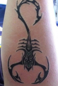 黑色危险的蝎子图腾纹身图案
