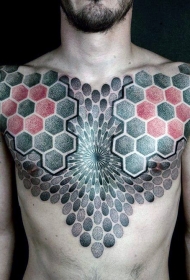 胸部五彩的几何个性纹身图案