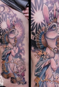 侧肋卡通彩绘可爱的兔子公主纹身图案