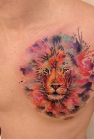 水彩狮子头胸部纹身图案