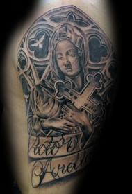 黑灰纪念女人十字架和字母纹身图案