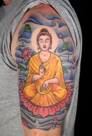 大臂莲花上冥想的佛像纹身图案
