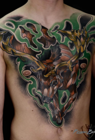 胸部和腹部彩绘麋鹿个性纹身图案