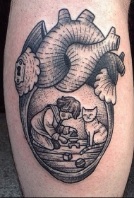 小腿old school微小的黑色心脏与小男孩和猫纹身图案