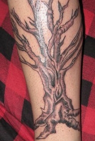 小腿黑色枯树纹身图案
