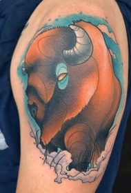 大臂彩色卡通大公牛纹身图案