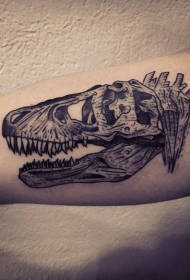 大臂雕刻风格黑色恐龙骨骼纹身图案