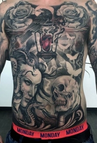 胸部和腹部神秘女人与蛇和骷髅心脏纹身图案