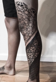 小腿个性的黑白部落饰品纹身图案