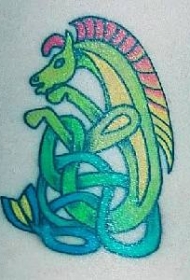 凯尔特风格的马鱼纹身图案