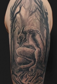 手臂黑暗森林的恶魔狼人纹身图案