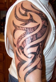 手臂印度部落黑色符号纹身图案