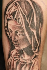圣母和斗篷黑色纹身图案